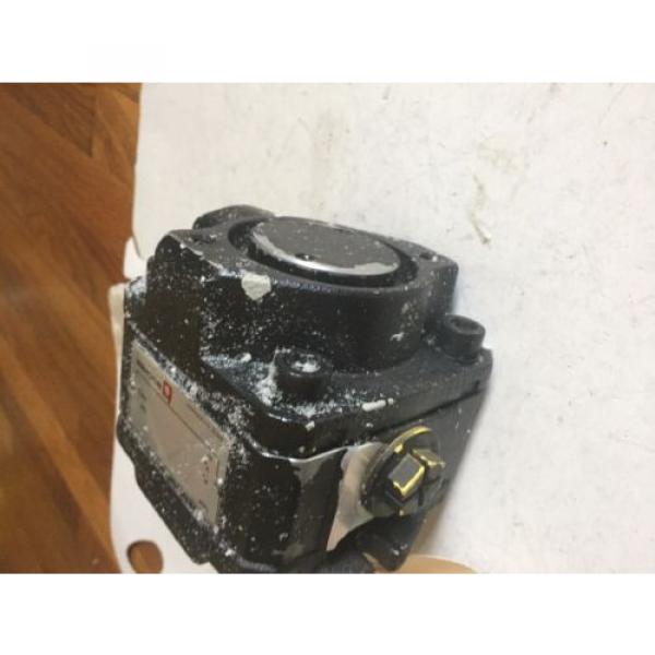 NEW BUCHER QR2H003ZAE HYDRAULIC MOTOR/,BOXBR Pump #3 image