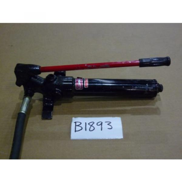 Izumi HP180 10,000 PSI Hand  Pump #1 image