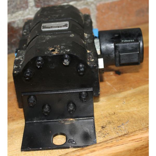 Barnes Corp Rotary Hydraulic Flow Divider #1020043 &amp; Hydraforce 6351012 Solenoid Pump #5 image