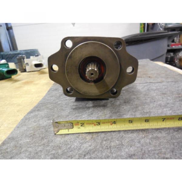 NEW PARKER COMMERCIAL HYDRAULIC # 3089126017 Pump #2 image