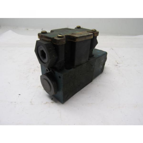 Vickers DG4V3S2AMFWB560 Solenoid Operated Directional Valve 110/120V Pump #5 image