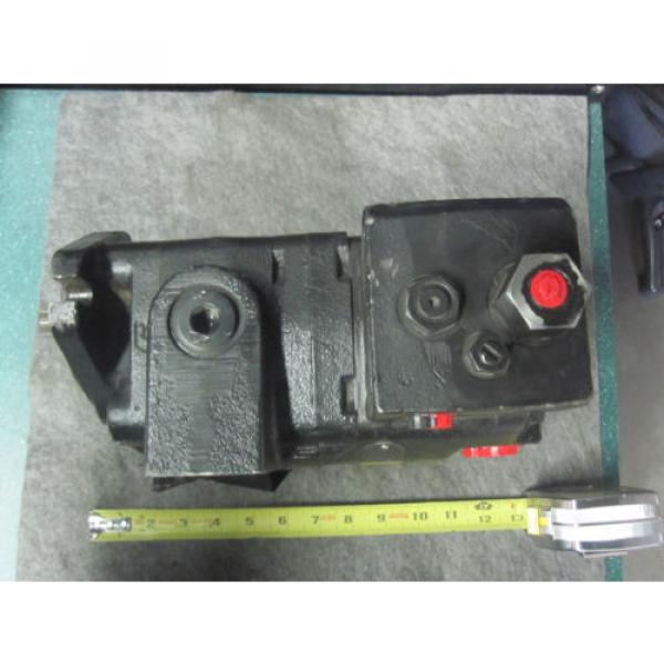 NEW PARKER COMMERCIAL HYDRAULIC # 3249529068 Pump #1 image