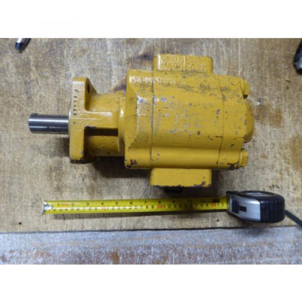 NEW PERMCO HYDRAULIC # P72427 Pump #1 image