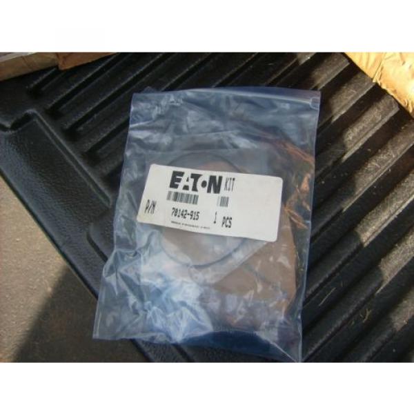 easton hyd. pump cover plate kit 70142915 Pump #2 image