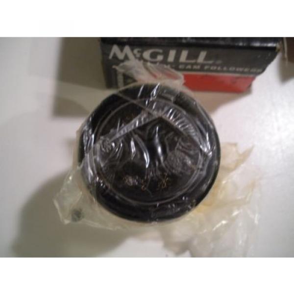 MCGILL CCF-2-SB  Cam Follower  NEW in Box  311553-303 #5 image