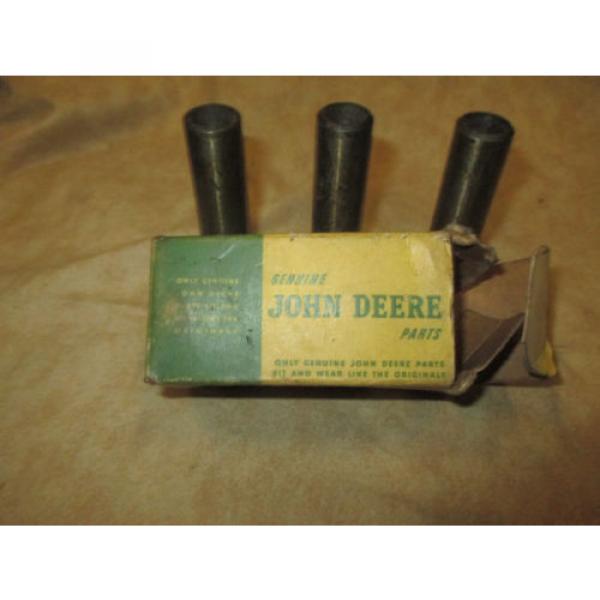 3 NOS John Deere cam followers G,GN &amp;GW Part# F124R #3 image