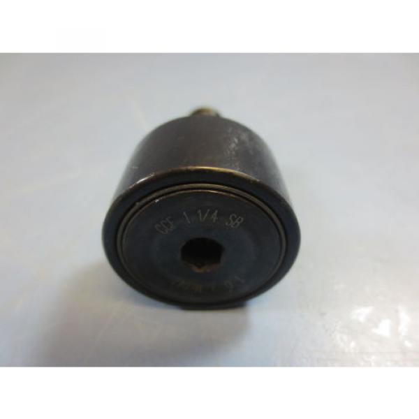 1 Nib McGill CCF-1-1/4-SB Cam Follower Bearing RD 1.2500&#034; RW .7500&#034; Stud D .5000 #4 image