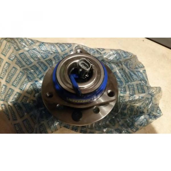 Wheel Bearing and Hub Assembly-Hub Assembly Front MOOG 513137 #2 image