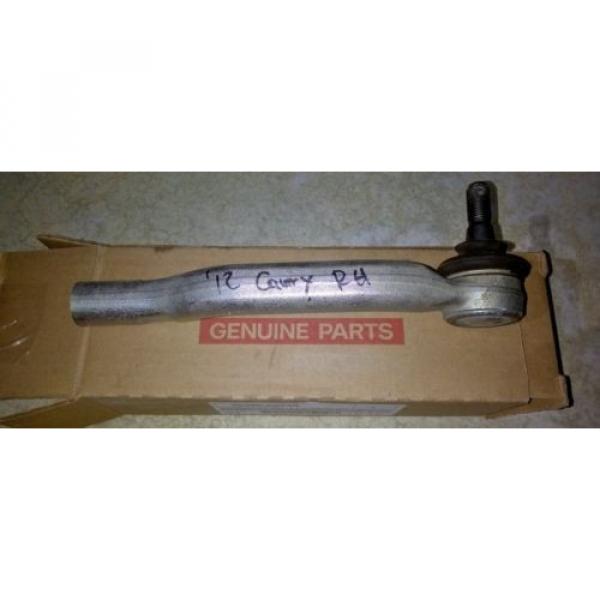 used 2012 Toyota Camry Genuine OEM RH outer tie rod end assembly #1 image