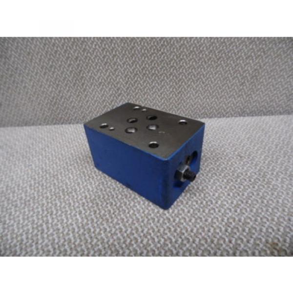 REXROTH 0-811-324-103 HYDRAULIC VALVE BODY #3 image