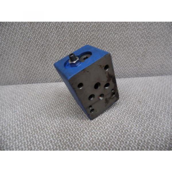 REXROTH 0-811-324-103 HYDRAULIC VALVE BODY #4 image