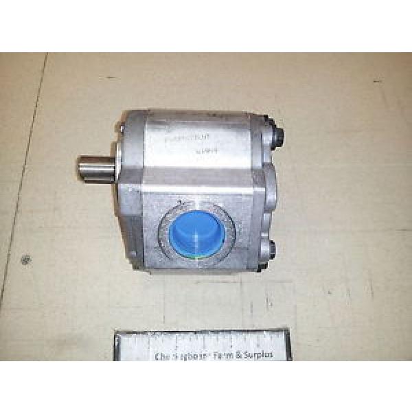 NOS Rexroth Rotary Pump P3-23AH2-1L01 P323AH21L01 0646985 1-120573A #1 image